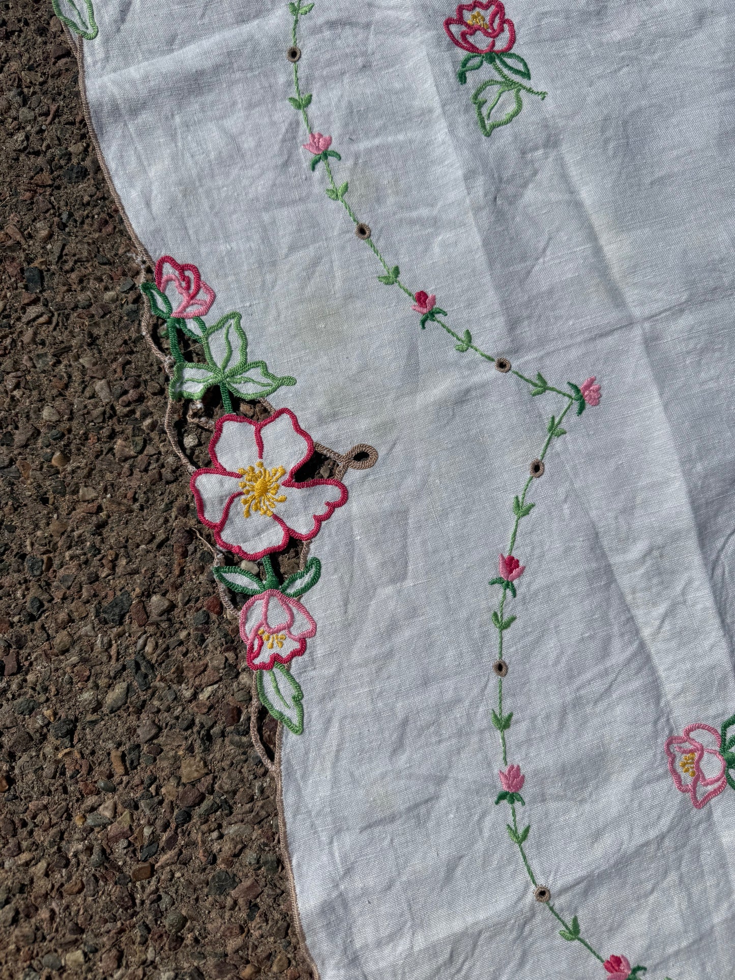 Vintage Floral Embroidered Table Cloth