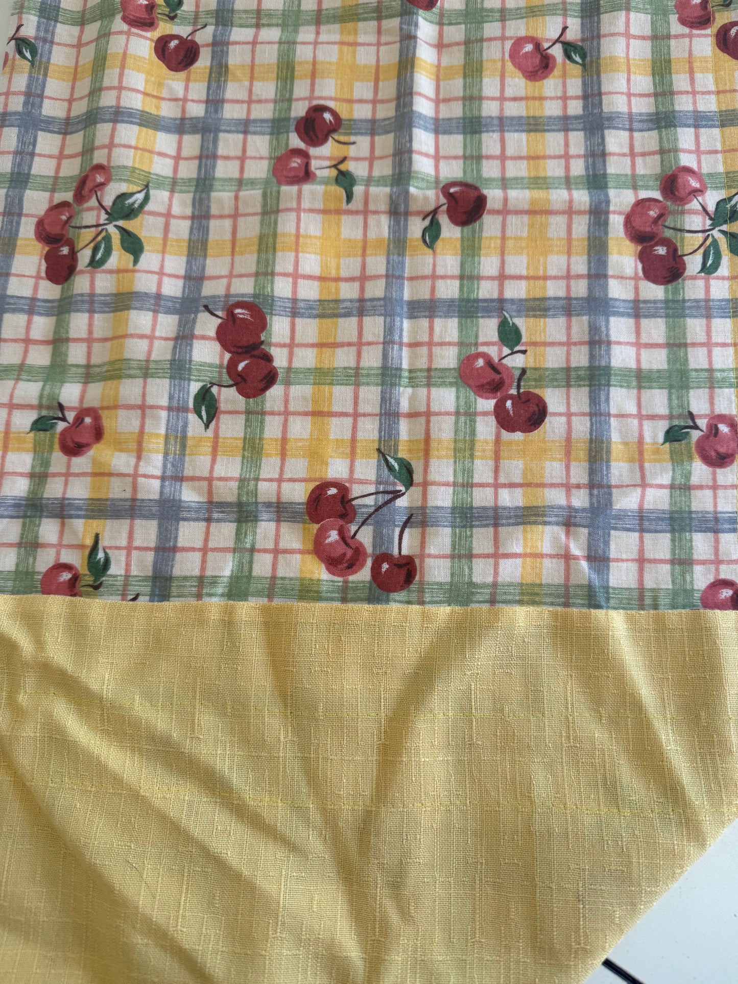 Vintage Cherry Curtain Valence