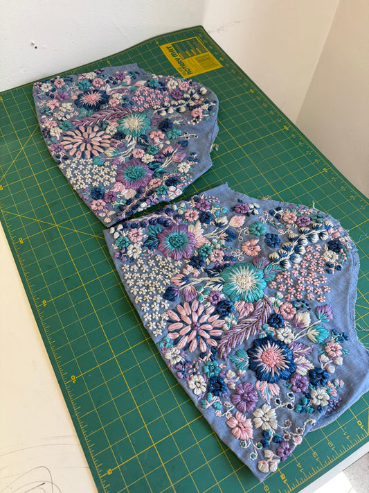 Vintage Floral 3D Fabric Cuts