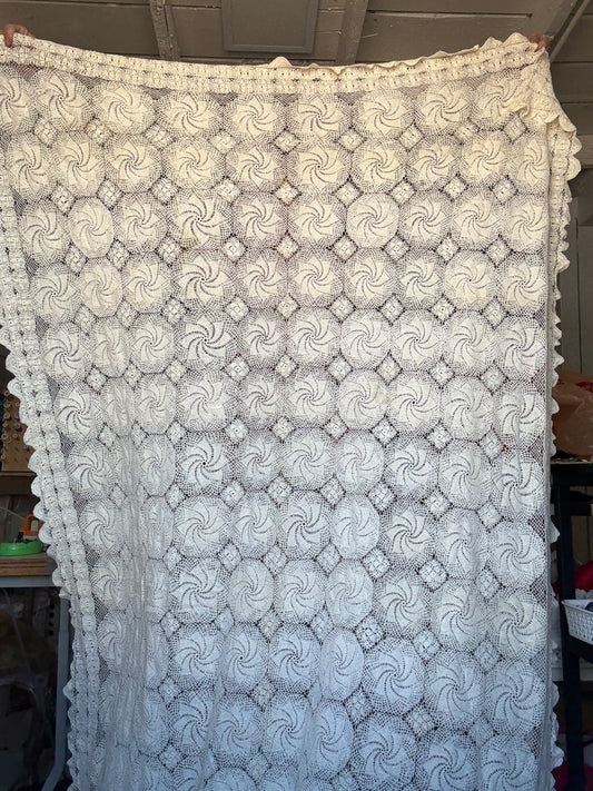 Vintage Crochet Table Cloth